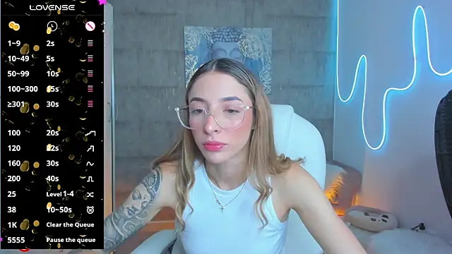 Snapshot of barbie_scoth_ chatting on January 2025 10:58:02 PM barbie scoth  online show from January 2025 10:58:02 PM