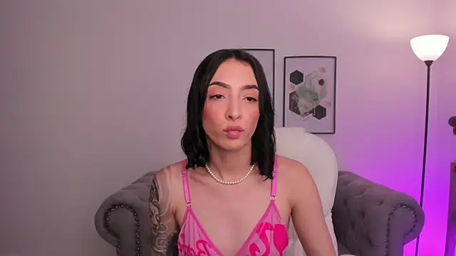 barbie scoth  online show from November 2025 07:10:01 PM