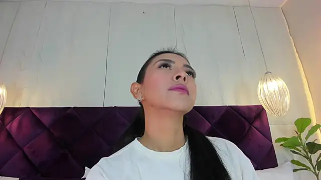 Snapshot of _BunnyNaugthy chatting on June 2026 10:37:01 PM BunnyNaugthy online show from June 2026 10:37:01 PM