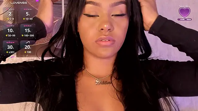 Snapshot of Emma_Morgann chatting on December 2024 11:32:02 AM Emma Morgann online show from December 2024 11:32:02 AM