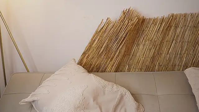 bunnycuteshy online show from April 2026 12:56:01 PM