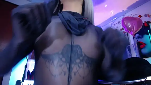 Snapshot of kayilyn chatting on February 2026 12:10:02 PM kayilyn online show from February 2026 12:10:02 PM