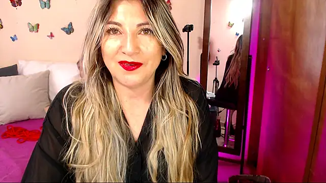 Jolie-Mature online show from March 2026 10:51:01 PM