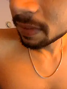 Snapshot of _IRRESISTIBLE_ chatting on June 2026 04:53:01 PM IRRESISTIBLE online show from June 2026 04:53:01 PM