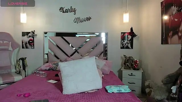 Karly moon online show from December 2024 07:43:01 AM