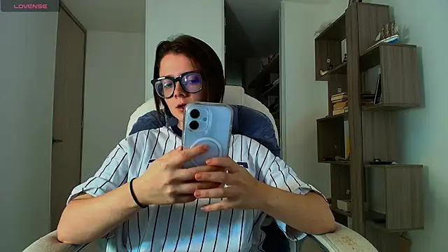 Arya starrk online show from December 2025 01:09:02 PM