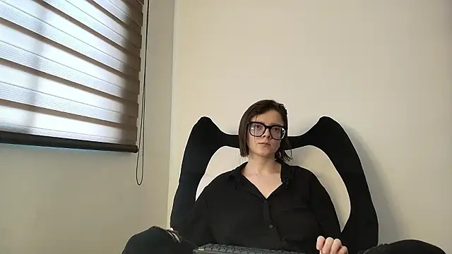 Arya starrk online show from February 2026 02:15:02 PM