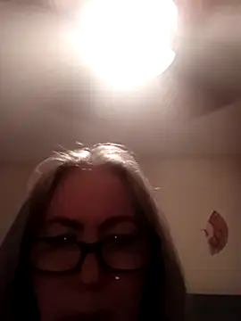 Snapshot of EvaRobinson chatting on December 2024 05:52:02 AM EvaRobinson online show from December 2024 05:52:02 AM