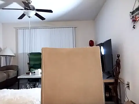 Snapshot of EvaRobinson chatting on February 2025 01:59:02 AM EvaRobinson online show from February 2025 01:59:02 AM