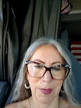 Snapshot of EvaRobinson chatting on March 2025 08:08:02 PM EvaRobinson online show from March 2025 08:08:02 PM