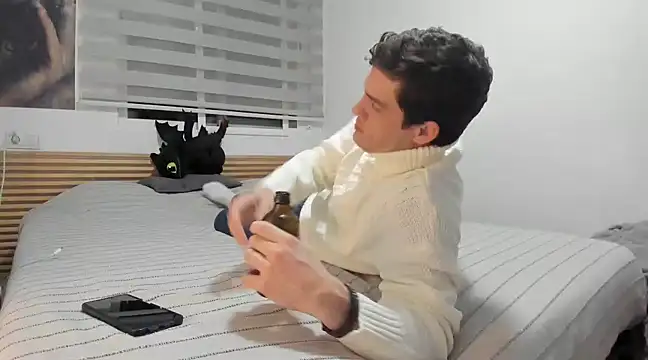 HeteroOli online show from February 2025 12:04:01 AM