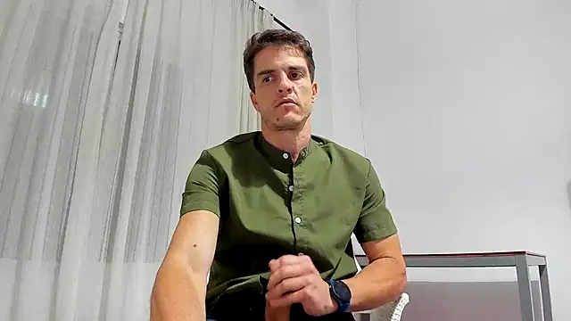 HeteroOli online show from October 2025 06:08:02 PM