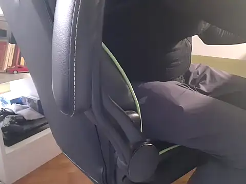 feathersify online show from February 2026 06:41:02 AM