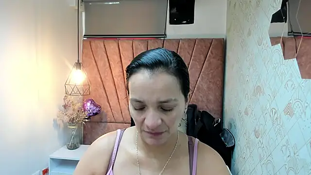 MarilynMiilf  online show from November 2025 07:24:01 PM