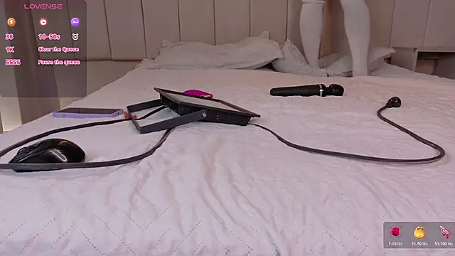 Megan browns1 online show from November 2025 01:00:02 PM