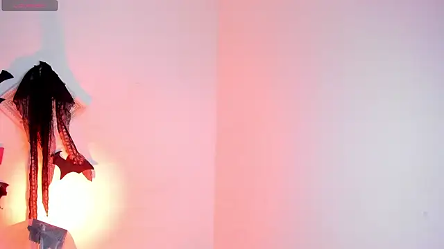 sophiaamethystt online show from October 2025 09:02:01 PM