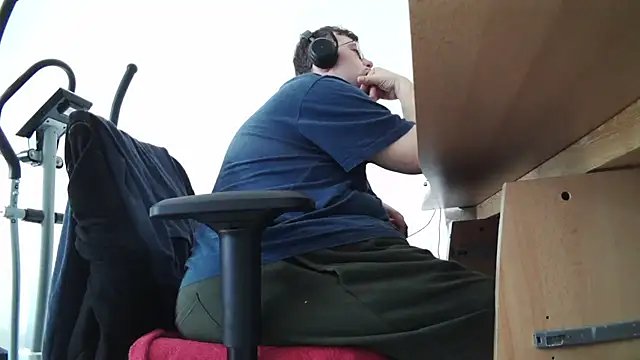 Snapshot of chubbysmallcock@xh chatting on July 2026 04:14:01 PM chubbysmallcockxh online show from July 2026 04:14:01 PM