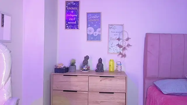 Snapshot of bluee_hazell chatting on October 2025 11:31:02 AM bluee hazell online show from October 2025 11:31:02 AM