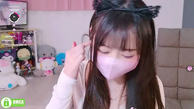 -M Hinano  online show from December 2025 01:59:02 PM