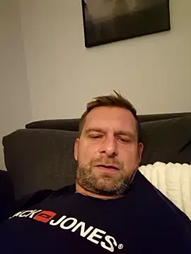 Snapshot of Mjn34 chatting on October 2025 05:48:01 AM Mjn34 online show from October 2025 05:48:01 AM