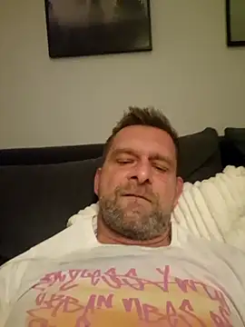 Snapshot of Mjn34 chatting on October 2025 05:38:02 AM Mjn34 online show from October 2025 05:38:02 AM