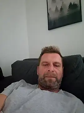 Snapshot of Mjn34 chatting on October 2025 07:23:01 AM Mjn34 online show from October 2025 07:23:01 AM