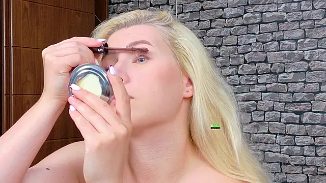 Snapshot of CuteBlondeMe chatting on June 2026 03:17:02 PM CuteBlondeMe online show from June 2026 03:17:02 PM