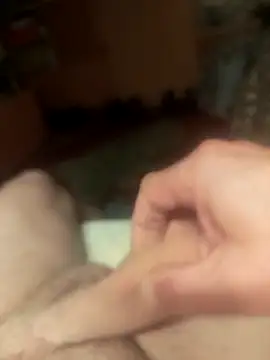 Snapshot of Robertino21cm chatting on March 2026 01:42:02 AM Robertino21cm online show from March 2026 01:42:02 AM