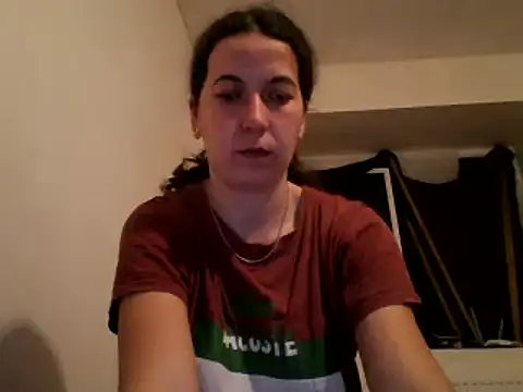 Snapshot of Tamilashaa chatting on February 2025 06:06:01 PM Tamilashaa online show from February 2025 06:06:01 PM