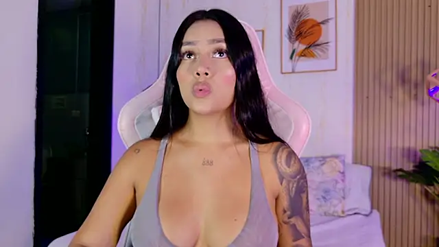 CameronCollins  online show from February 2026 07:34:02 PM