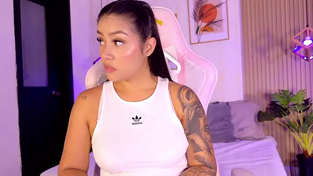 CameronCollins  online show from February 2026 07:24:02 PM