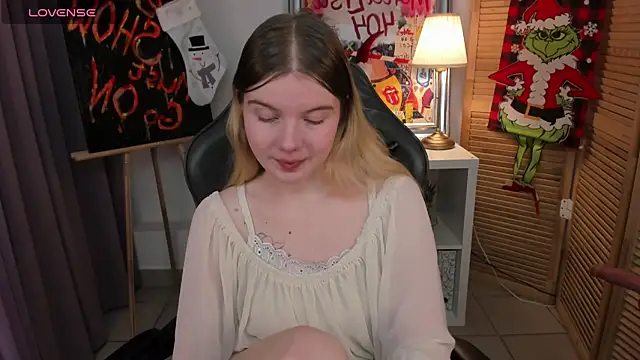 ohmyJuliet online show from January 2025 02:14:02 AM