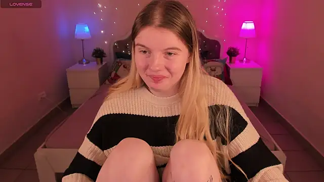 ohmyJuliet online show from January 2025 05:05:01 AM