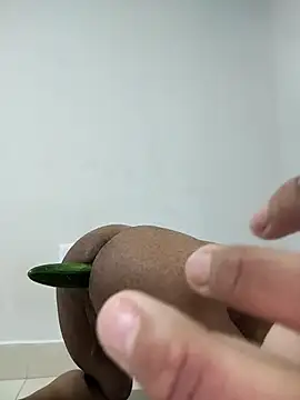 Snapshot of Rafael24445473 chatting on November 2025 05:56:01 PM Rafael24445473 online show from November 2025 05:56:01 PM