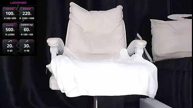 qianqian  online show from November 2025 09:53:02 AM