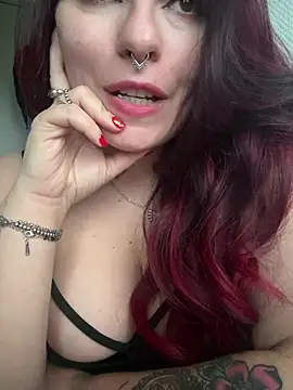 LunaMoongirl online show from December 2024 03:41:02 PM