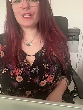 LunaMoongirl online show from February 2025 04:04:02 PM