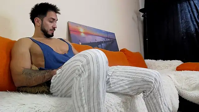 MichaelWills online show from November 2025 12:58:02 PM