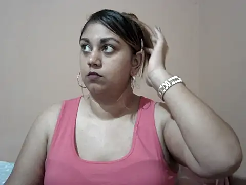 bellachow10 online show from December 2025 12:24:02 PM