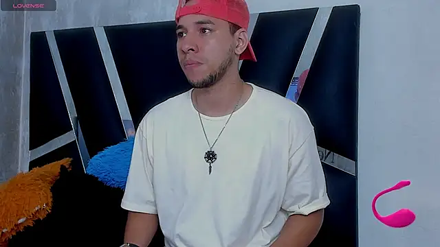 Snapshot of petter_coleman_ chatting on January 2025 05:34:02 AM petter coleman online show from January 2025 05:34:02 AM