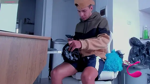 Snapshot of petter_coleman_ chatting on March 2025 08:18:02 PM petter coleman online show from March 2025 08:18:02 PM