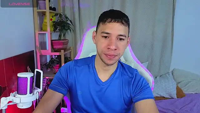 Snapshot of petter_coleman_ chatting on September 2025 02:09:02 PM petter coleman online show from September 2025 02:09:02 PM