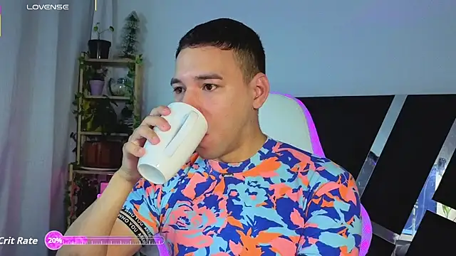 Snapshot of petter_coleman_ chatting on November 2025 02:28:01 PM petter coleman online show from November 2025 02:28:01 PM