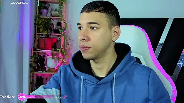 Snapshot of petter_coleman_ chatting on November 2025 04:30:02 PM petter coleman online show from November 2025 04:30:02 PM