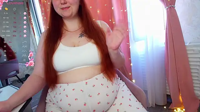 Snapshot of Mia_Bows chatting on July 2026 09:38:01 AM Mia Bows online show from July 2026 09:38:01 AM