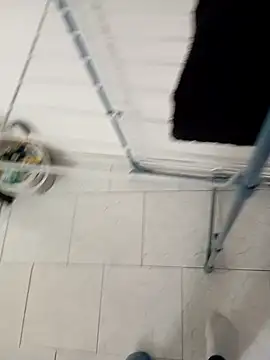 mickzizi online show from December 2024 10:23:02 AM