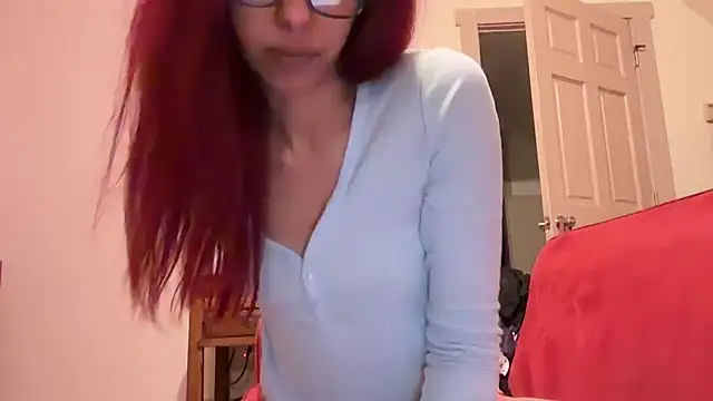 Snapshot of queendab626 chatting on December 2024 09:29:02 PM queendab626 online show from December 2024 09:29:02 PM