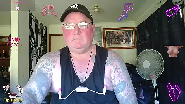 Snapshot of HOTANAL chatting on July 2026 02:05:01 AM HOTANAL online show from July 2026 02:05:01 AM