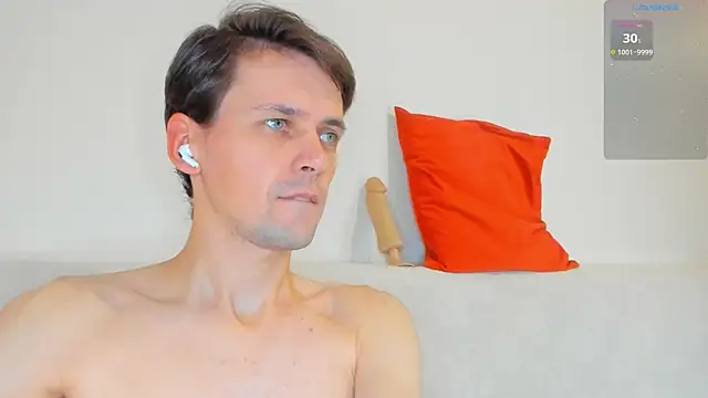 Jasper Sun online show from October 2025 08:40:02 PM