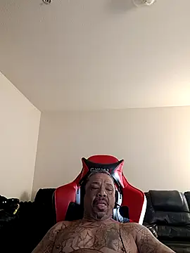 yellowwetfox online show from March 2026 03:06:01 PM